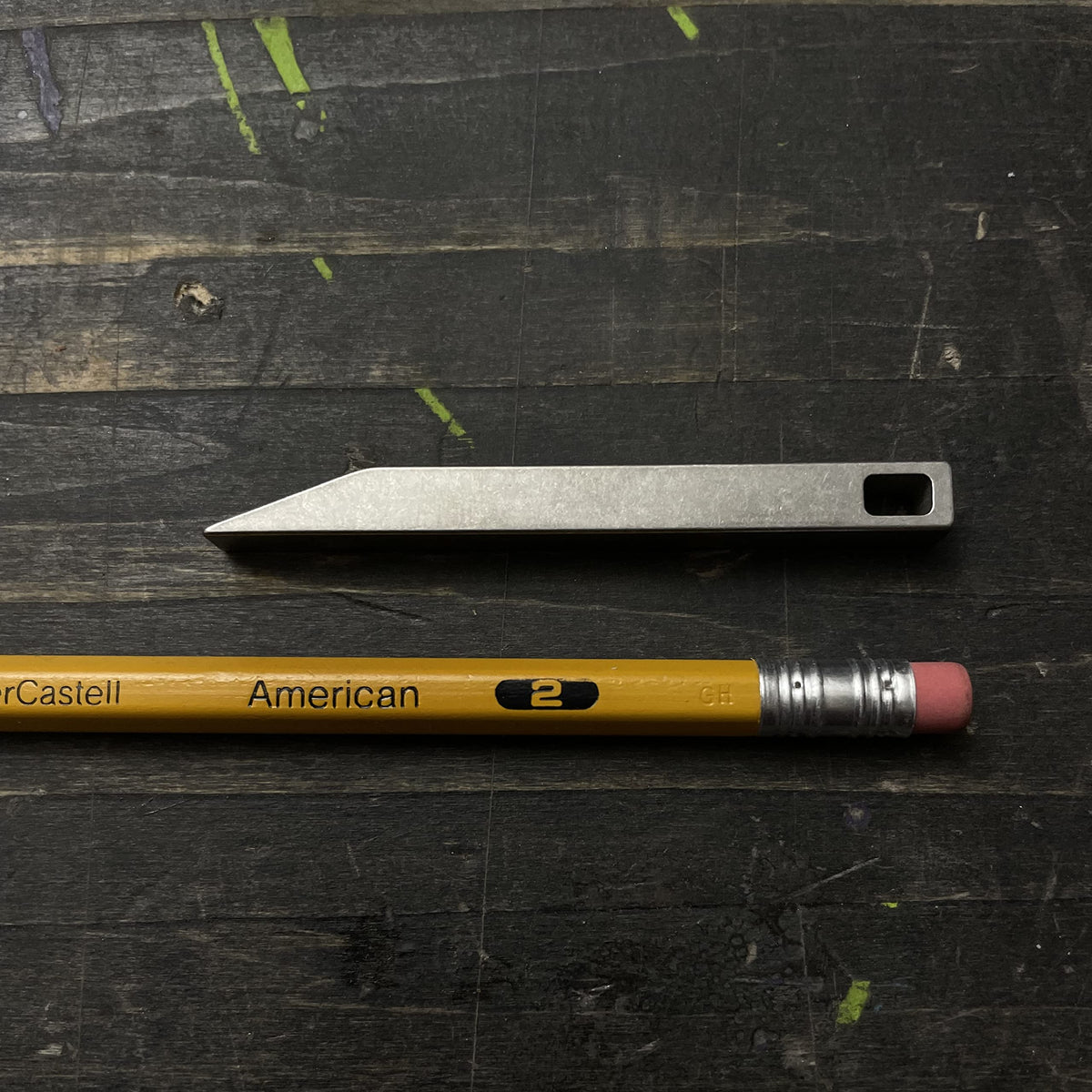 The Mighty Bar - EDC Keychain Prybar